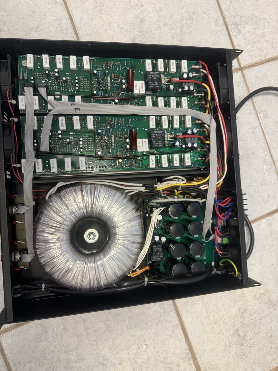 Amplificatori: Bittner XR 1600  Hochwertige endstufe – Usato da Trimbach venduto da ELITA-5 4