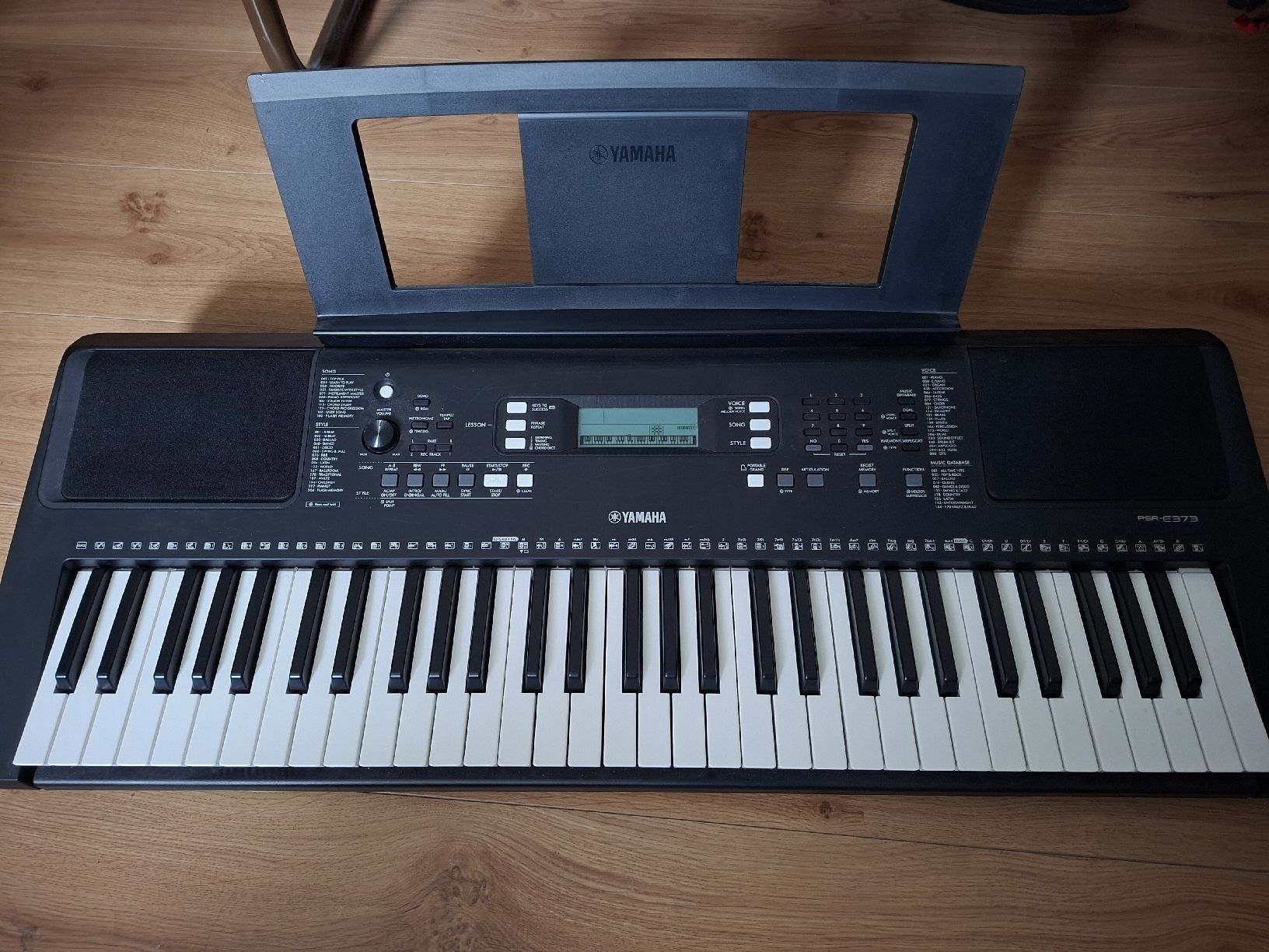 Yamaha Strumenti musicali: Yamaha Keyboard PSR-E373 – Usato da Bern venduto da Da_Zador 1