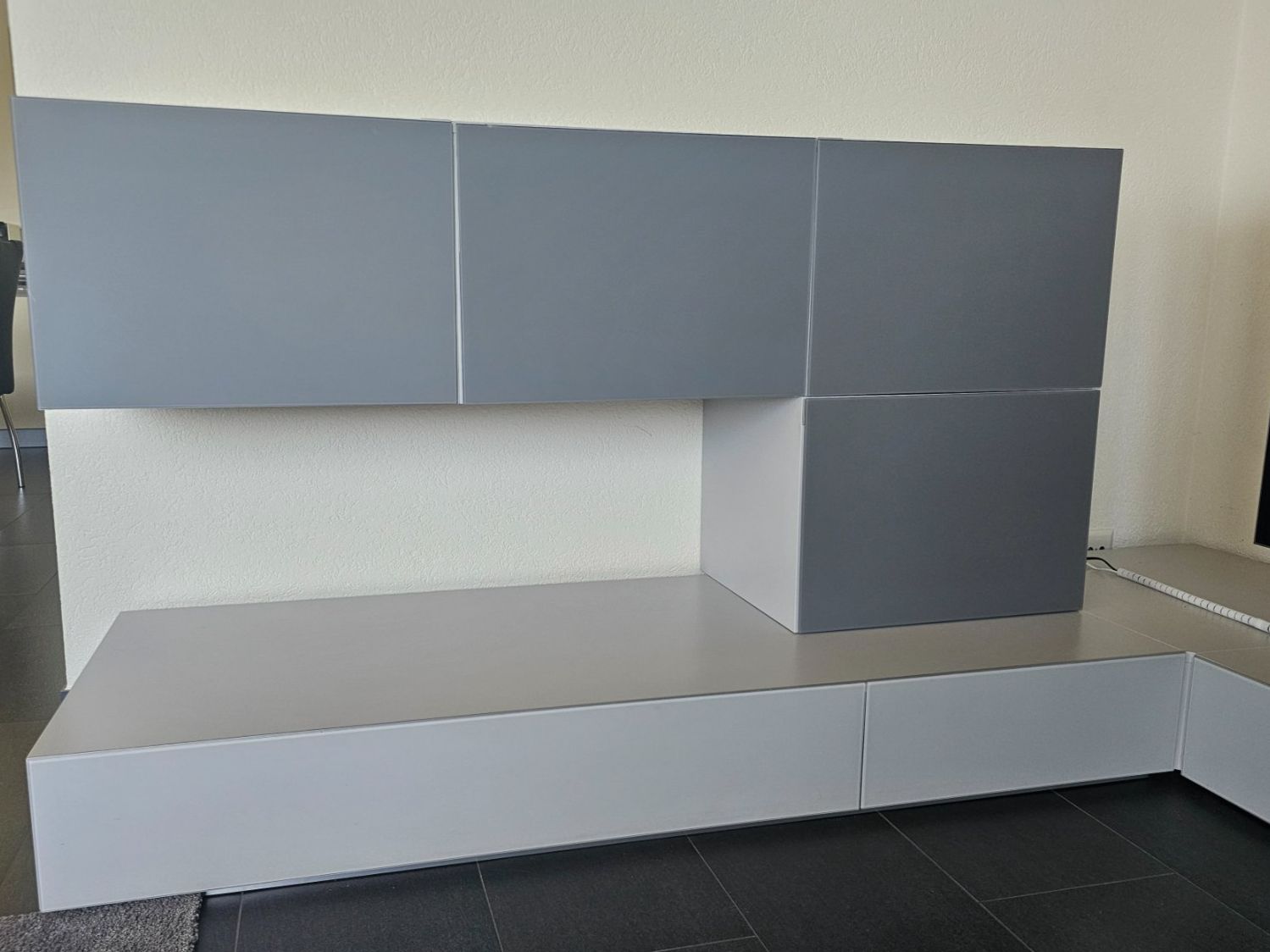 TV Möbel: Ensemble meubles de salon – Gebraucht aus St-Aubin FR von Lth 5