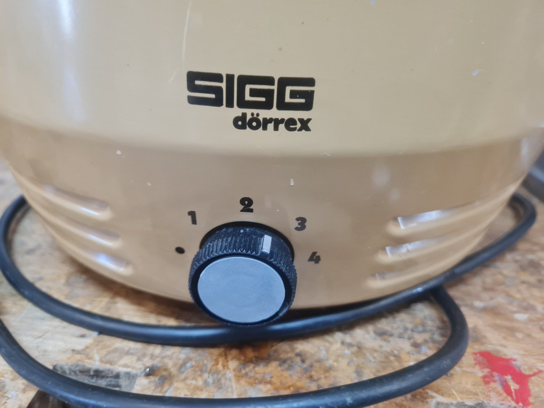 Sigg Küchengeräte: Dörrgerät Sigg Dörrex mit vier Sieben gebraucht – Gebraucht aus Hofstetten b. Brienz von Nordtor 2