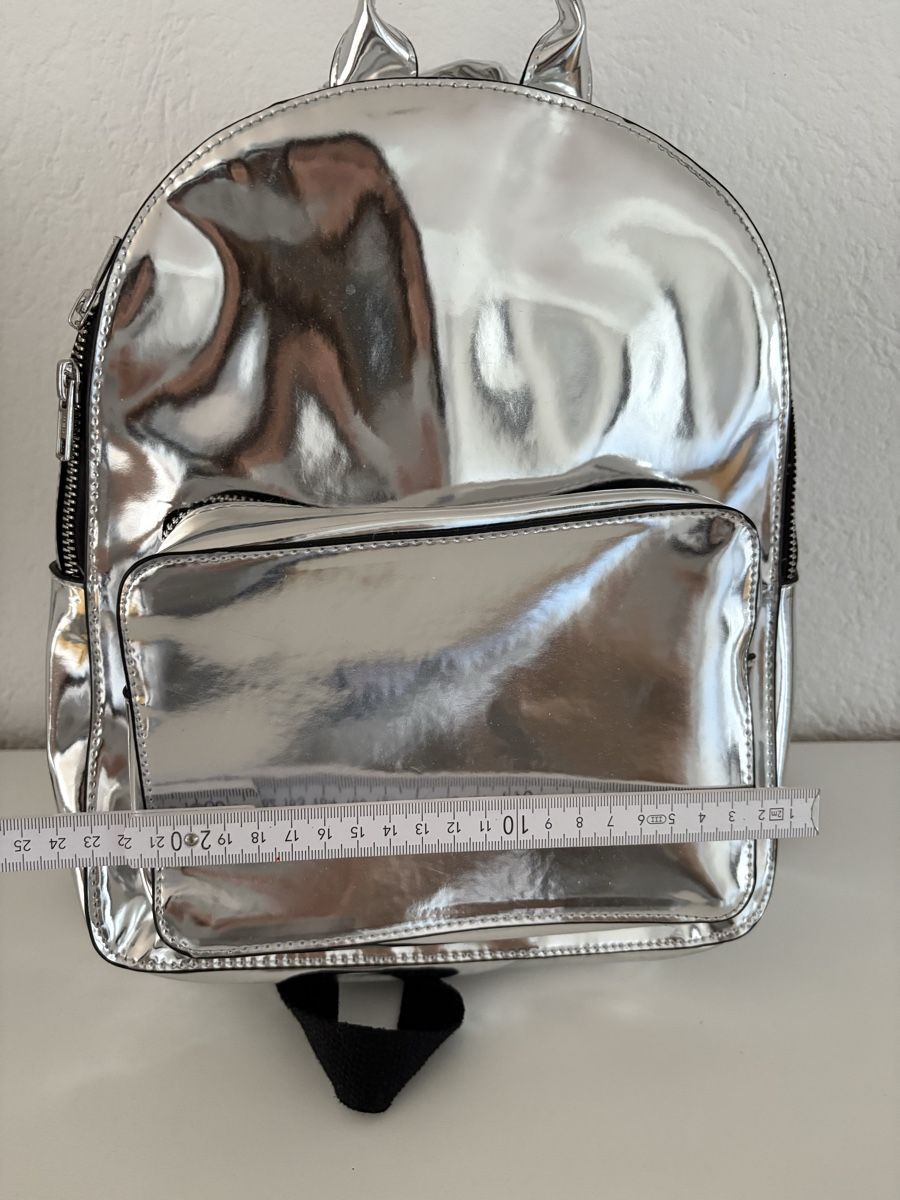 Rucksäcke: Rucksack Silber – Neu (gemäss Beschreibung) aus Bülach von kittygismo