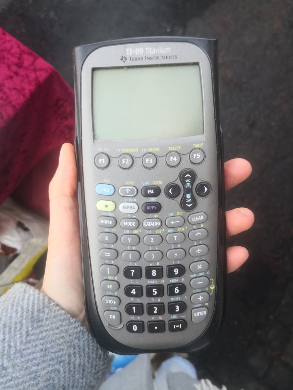 Texas Instruments Calcolatrici tascabili: Texas Instruments TI-89 Titanium Taschenrechner - Top! – Usato da Basel venduto da zimtstern16