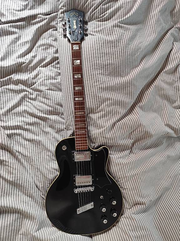 Guild Strumenti musicali: Guild Bluesbird M-75 1973, super Zustand – Usato da Urtenen-Schönbühl venduto da ChrigellT