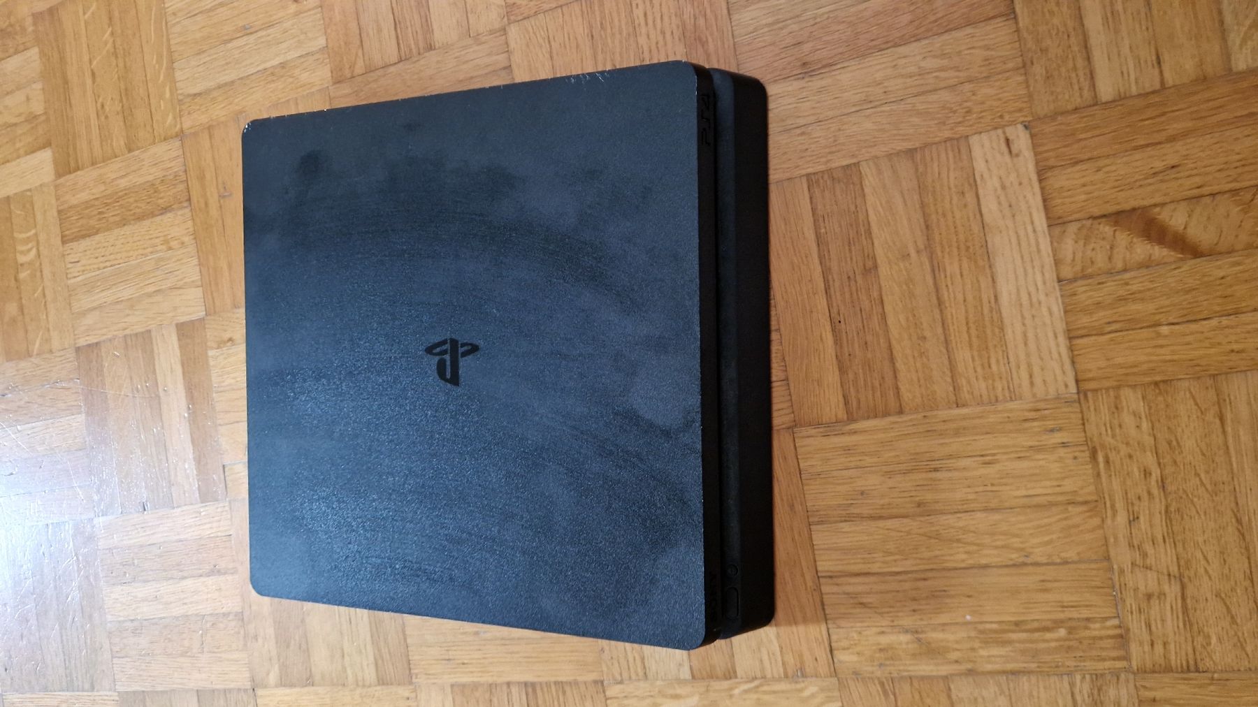 Sony Konsolen: PlayStation 4 – Gebraucht aus Zürich von ThomasGo