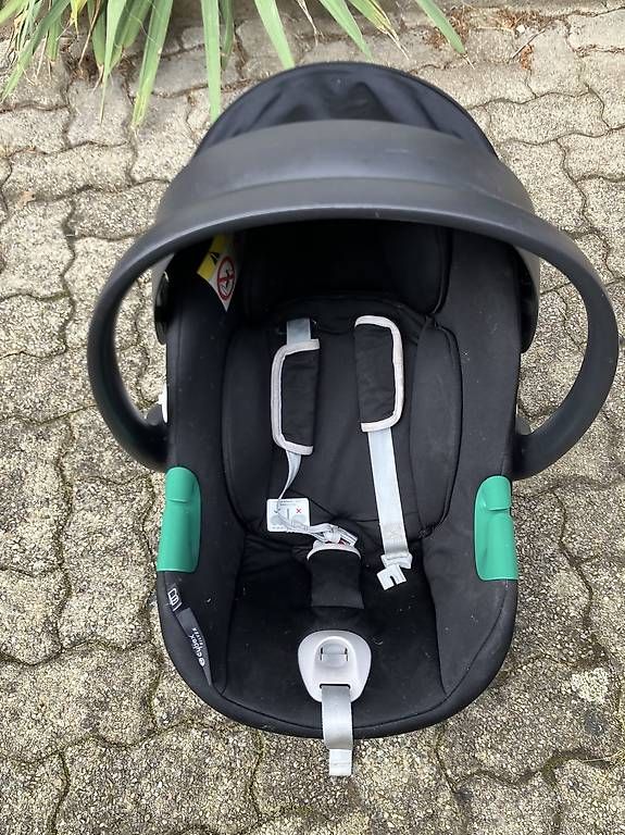 Cybex Seggiolini per auto: Babyschale Cybex Aton B2 – Usato da Oberwil b. Zug venduto da Geckos25 1