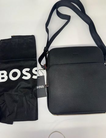 BOSS Umhängetasche NEU