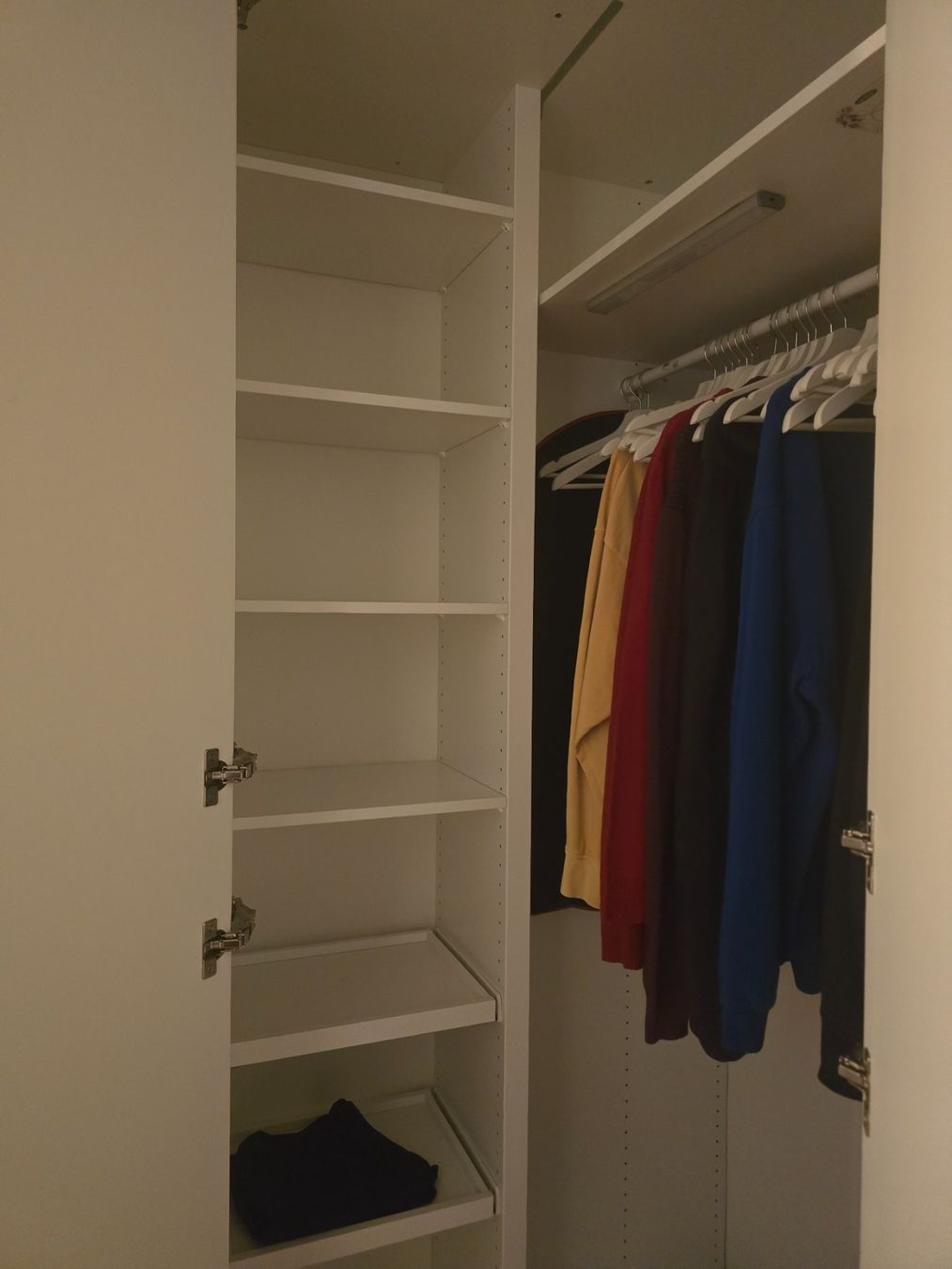 Ikea Armadi: Pax-Eckschrank – Usato da Mülligen venduto da adi1710 4