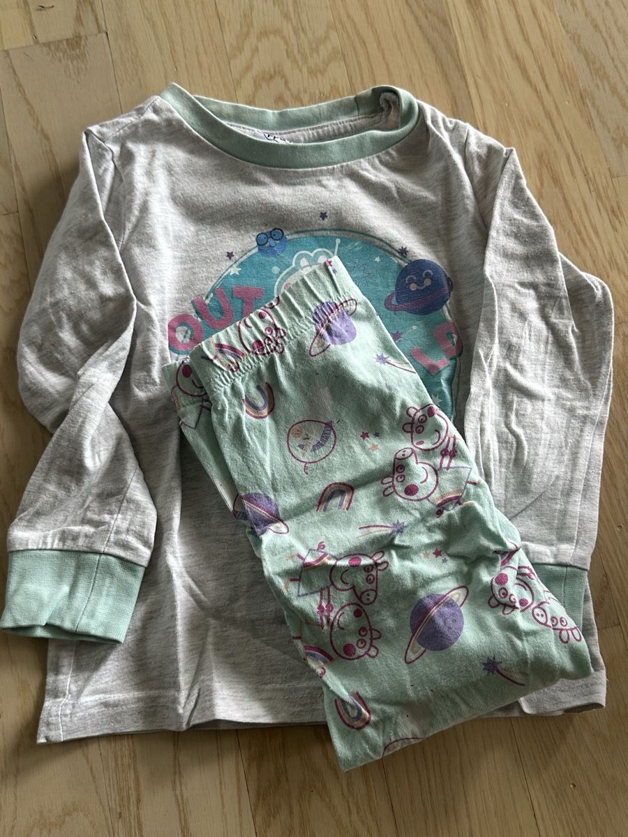 Pigiama & Simili: Peppa Pig Pyjama Set, Gösse 98 – Usato da Esslingen venduto da mar_78x2 1