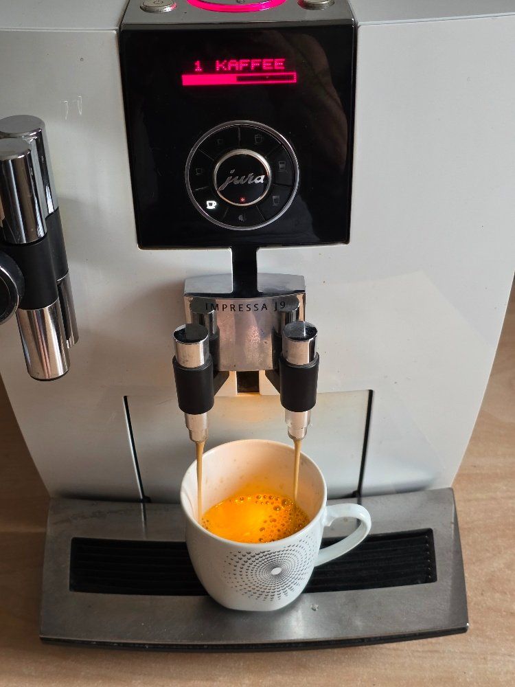 Jura Macchine per caffè & Macchine per espresso: Jura Impressa J 9.2 One Touch – Usato da Zürich venduto da mimi_zh 3