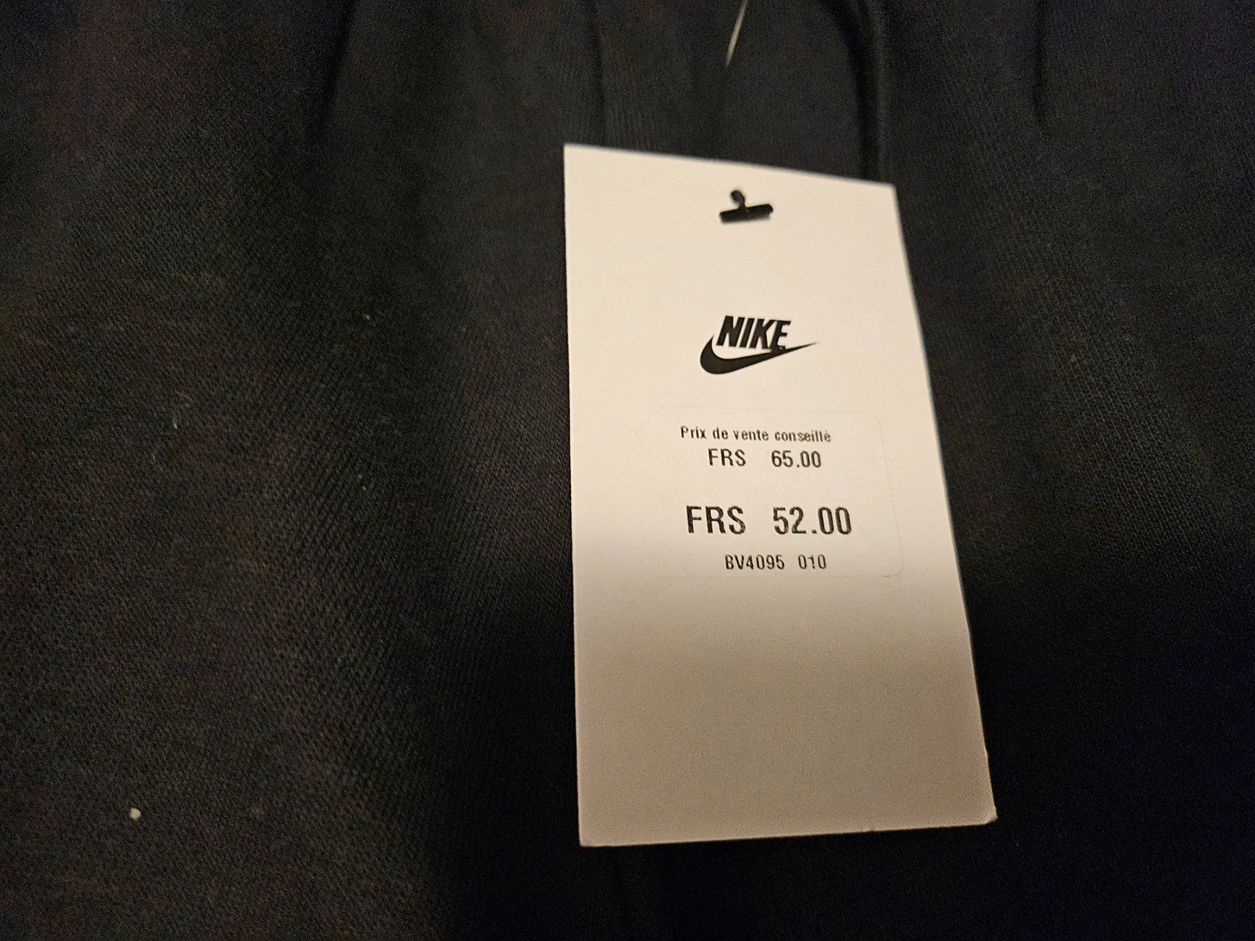 Nike Pantaloni: Trainerhose  Nike gr M – Nuovo e nell'imballaggio originale da Dietikon venduto da Eleda 3