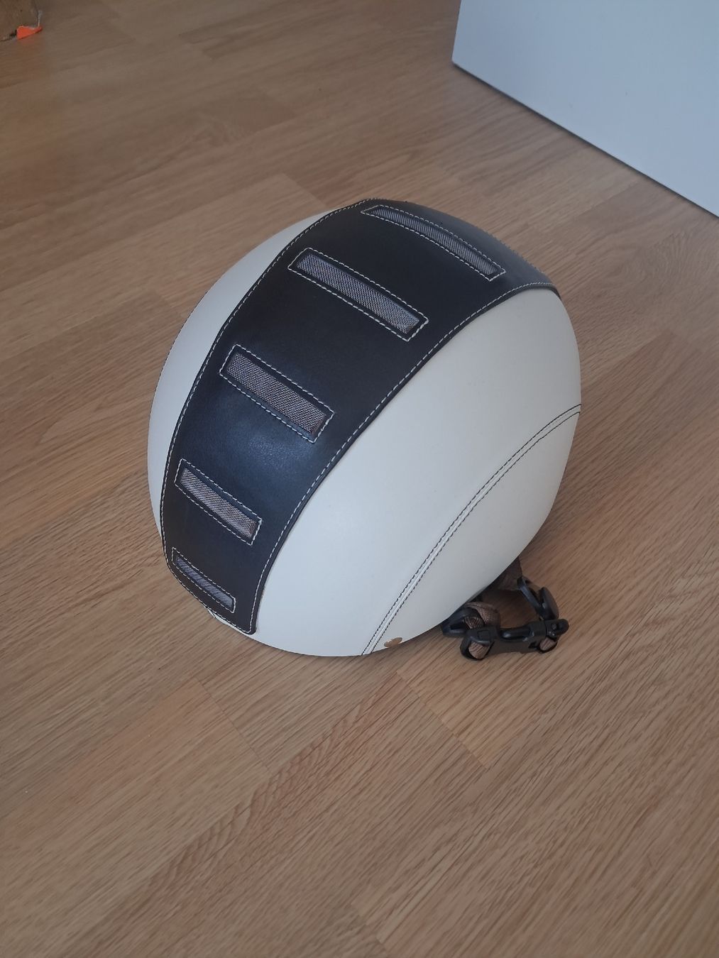 Decathlon Helme: Veloschutzhelm  – Gebraucht aus Biel/Bienne von sof_yx5y