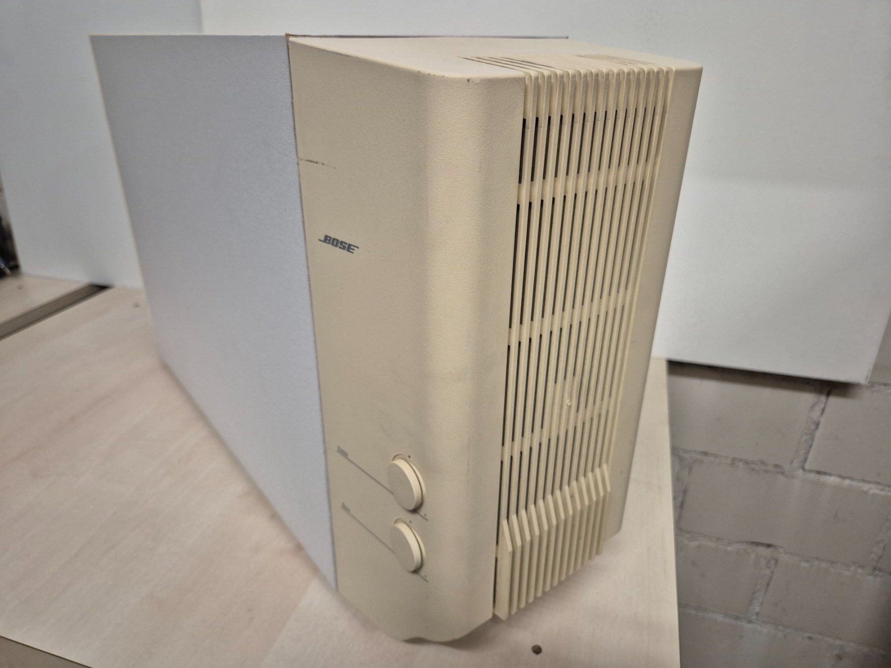 Bose Amplificatori: Bose Soundsystem mit 6 Lautsprecherboxen – Usato da Zug venduto da Peterhans01