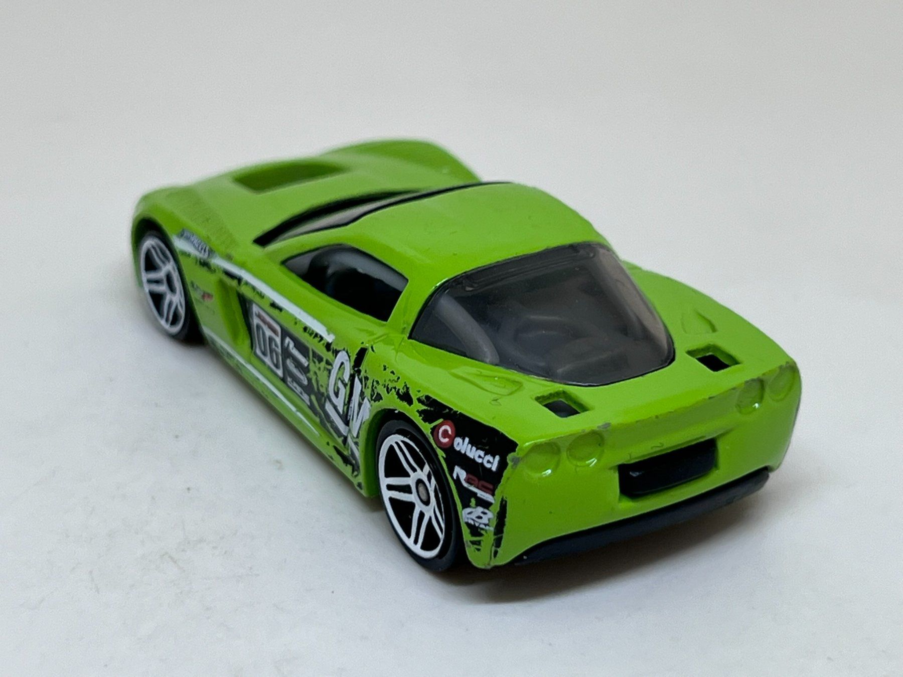 Hot Wheels Modellini d'auto: Hot Wheels Corvette C6-R #414 – Usato da Wildegg venduto da LaaBoutique 2