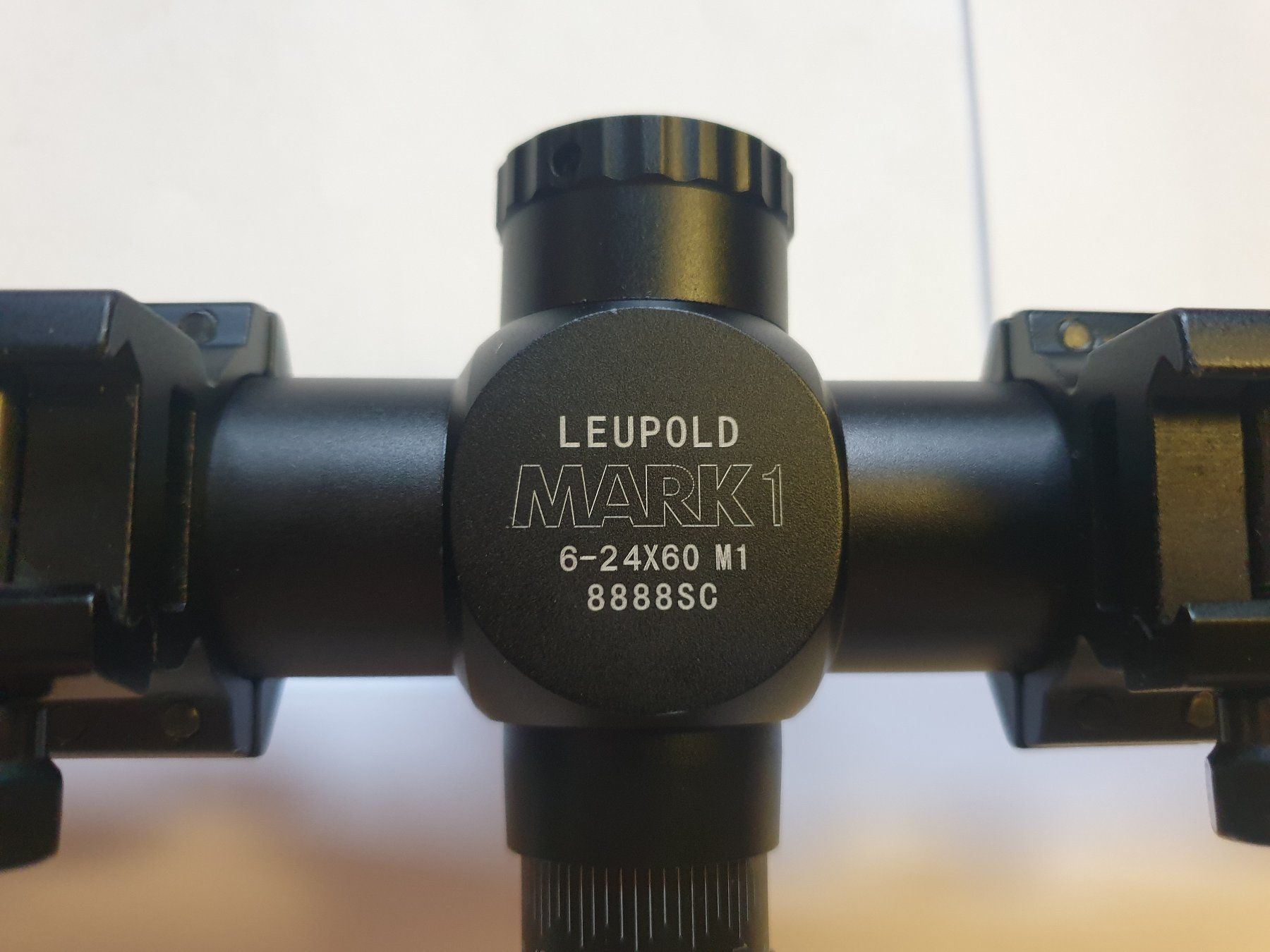 Comics: Leupold Riflescope Mark 1 Vendu comme défectueux – Defekt aus Moudon von Amaroli7