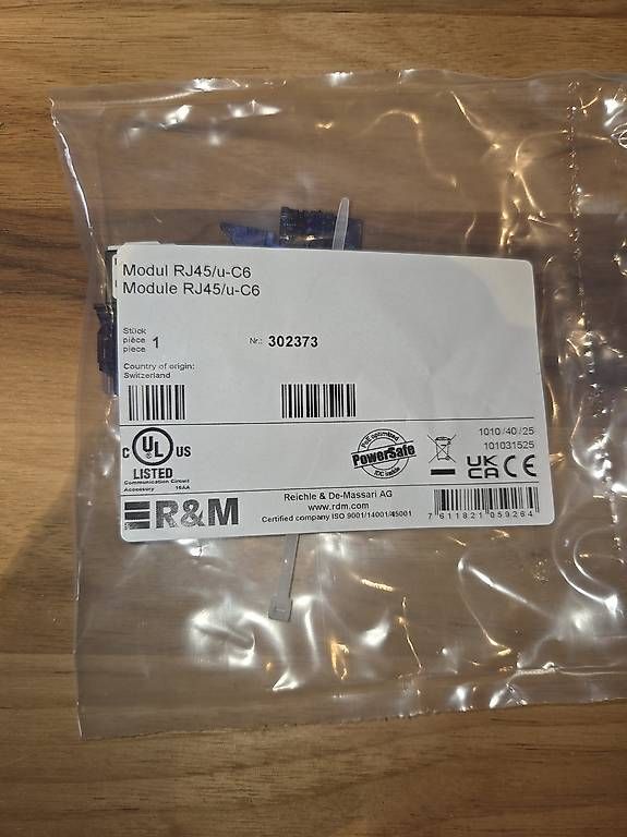 Spine: R&M  RJ45 Stecker – Usato da Bretzwil venduto da herrhausb 2