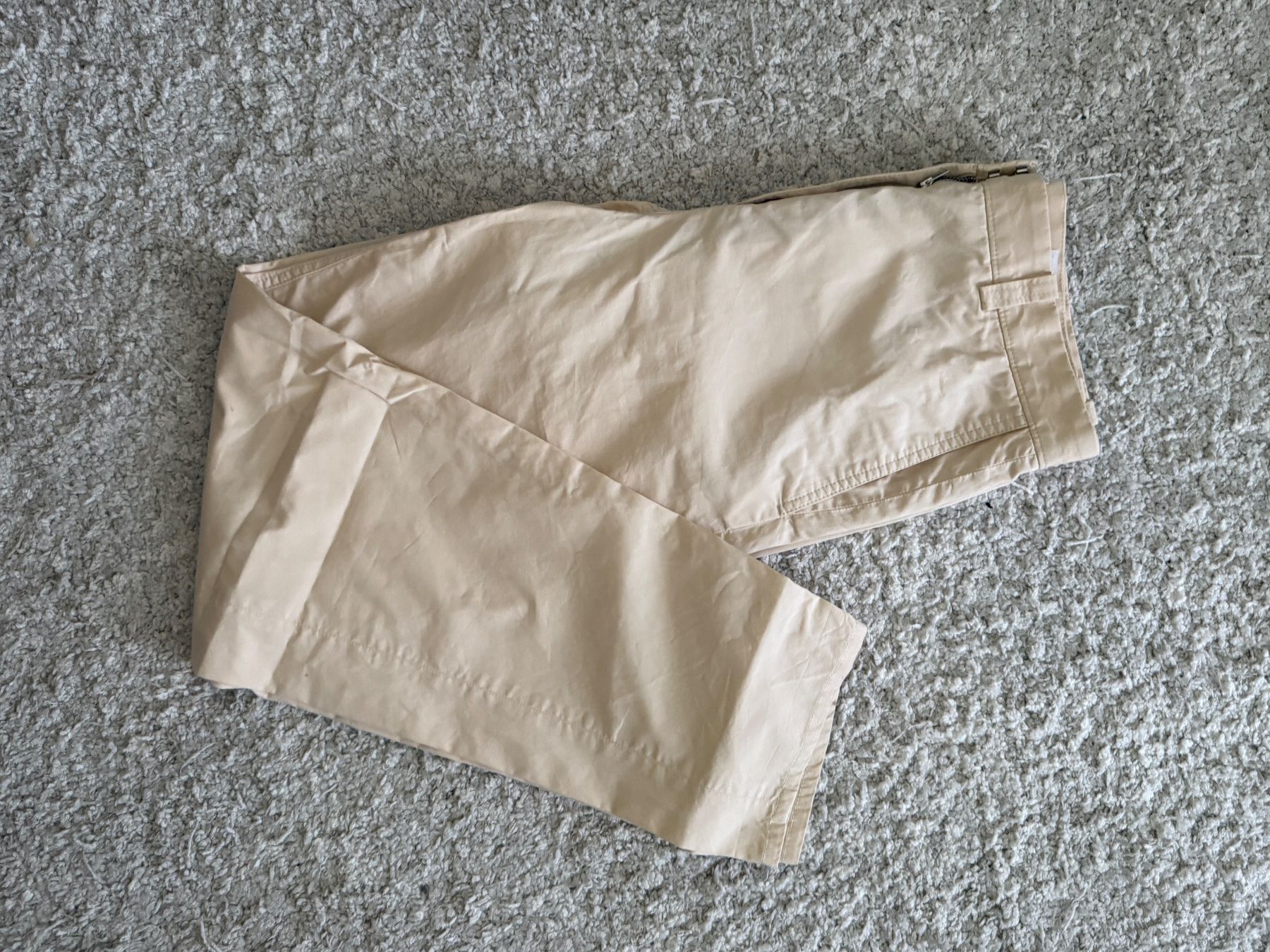 Cos Hosen: Damenhose COS Gr.36 – Gebraucht aus Küsnacht ZH von nat_m97w 1