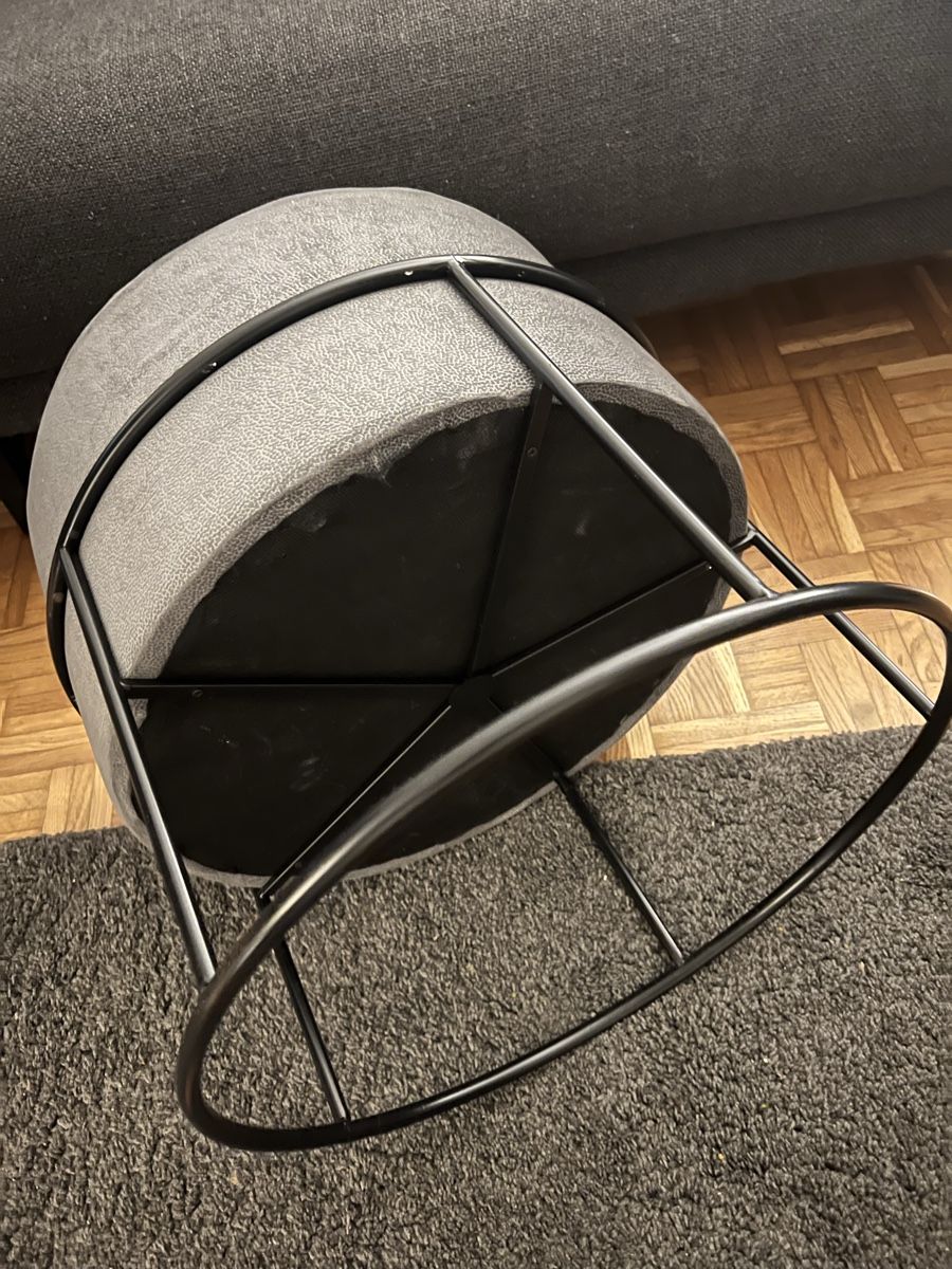 Hocker: Runder Hocker grau mit Metallgestell – Gebraucht aus Dielsdorf von zur_l8bs 2