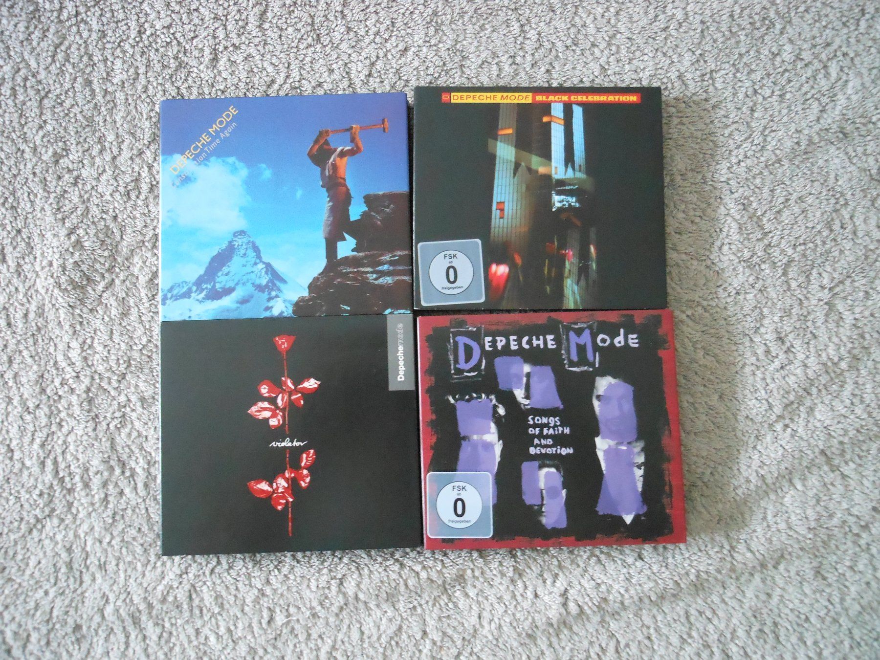 CD: Depeche Mode CD/DVD – Usato da Liebefeld venduto da type013