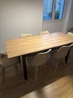 Tisch ausziehbar mit 6 Stühlen