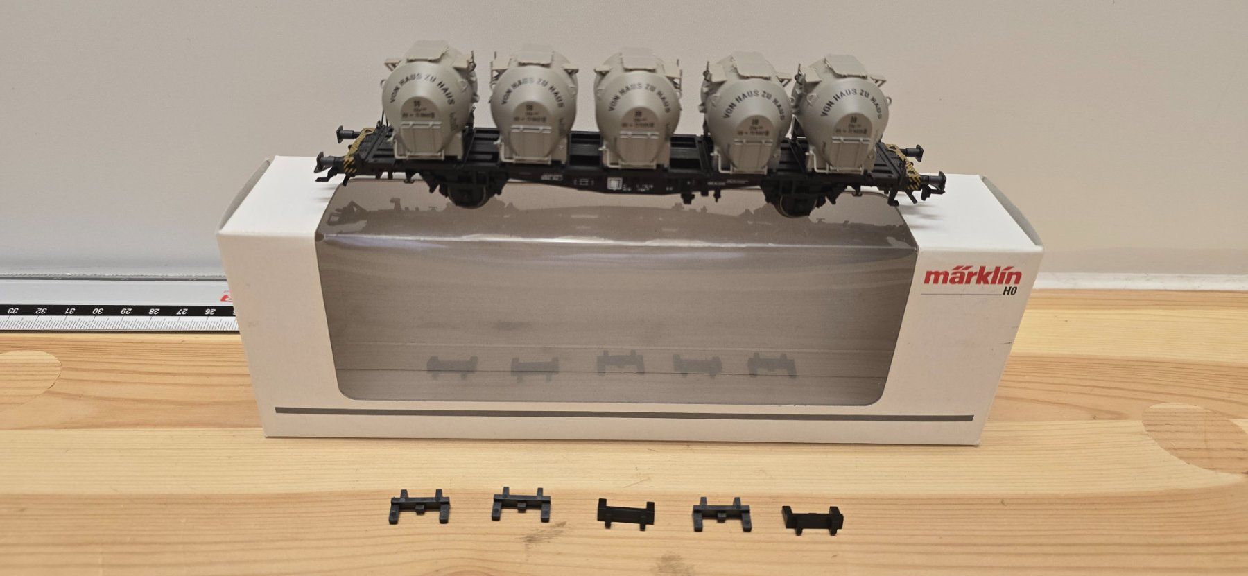 Märklin Modellini di ferrovie: Märklin 48533 Behältertragwagen der DB – Nuovo (secondo la descrizione) da Büsserach venduto da ModellbahnDepot 1