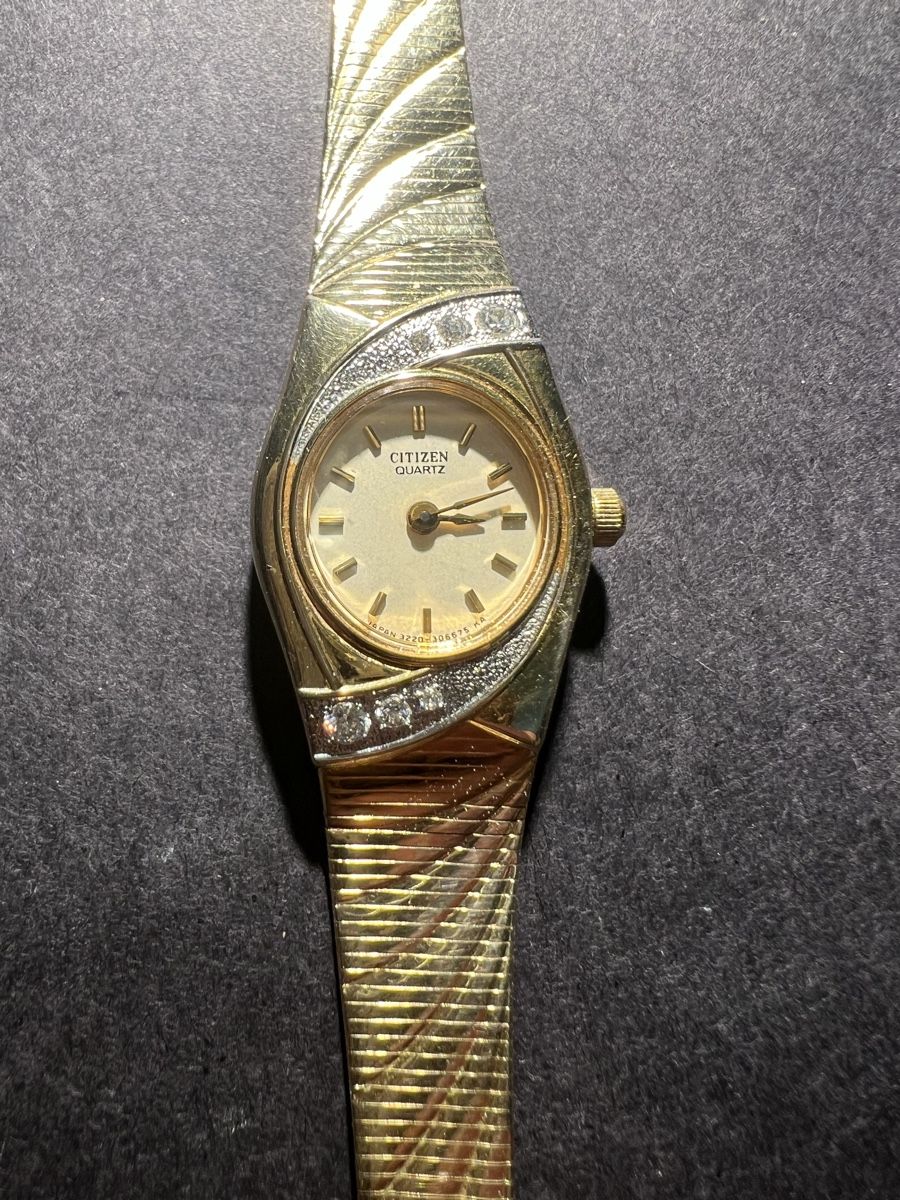 Orologi: Citizen Uhr – Usato da Laufen venduto da groove60