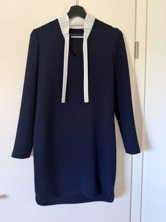 Sandro Kleid