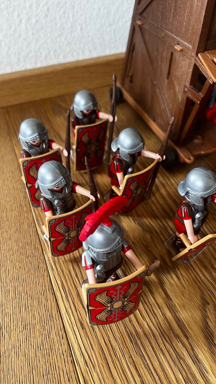 Playmobil Giocattoli: Playmobil Römer mit Angriffsturm – Usato da Zürich venduto da cbacs 3