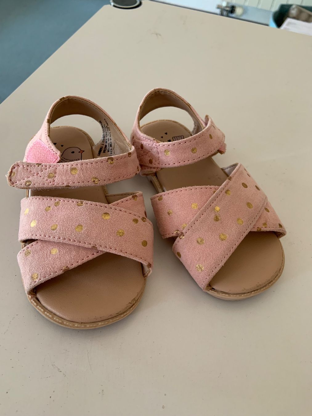 H&M Scarpe per ragazzi: Rosa und gold Sandalen Gr. 22 – Usato da Birmensdorf ZH venduto da maca8485