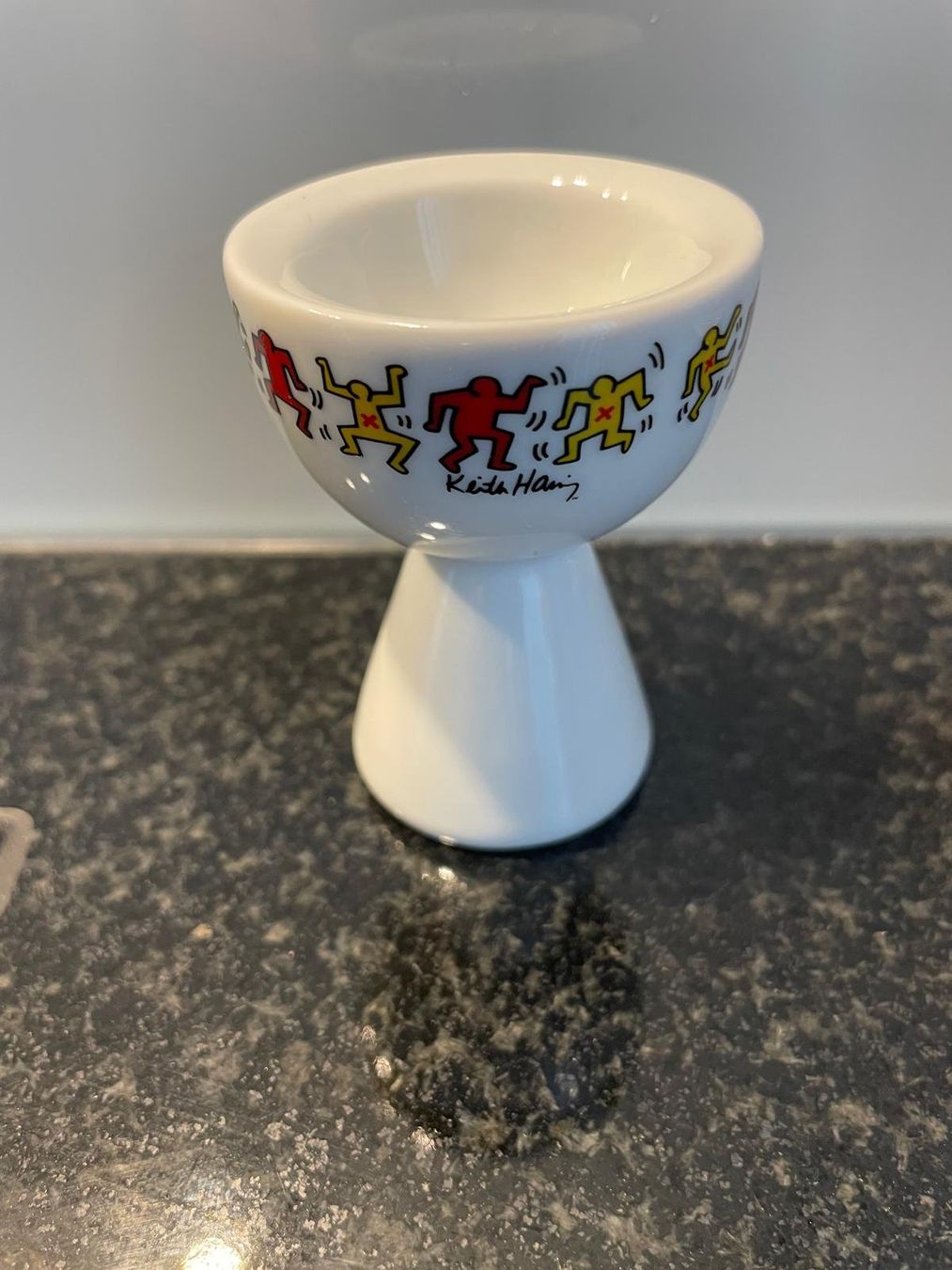 Sonstiges Geschirr: Keith Haring Eierbecher – Gebraucht aus Reinach BL von pinusmugo