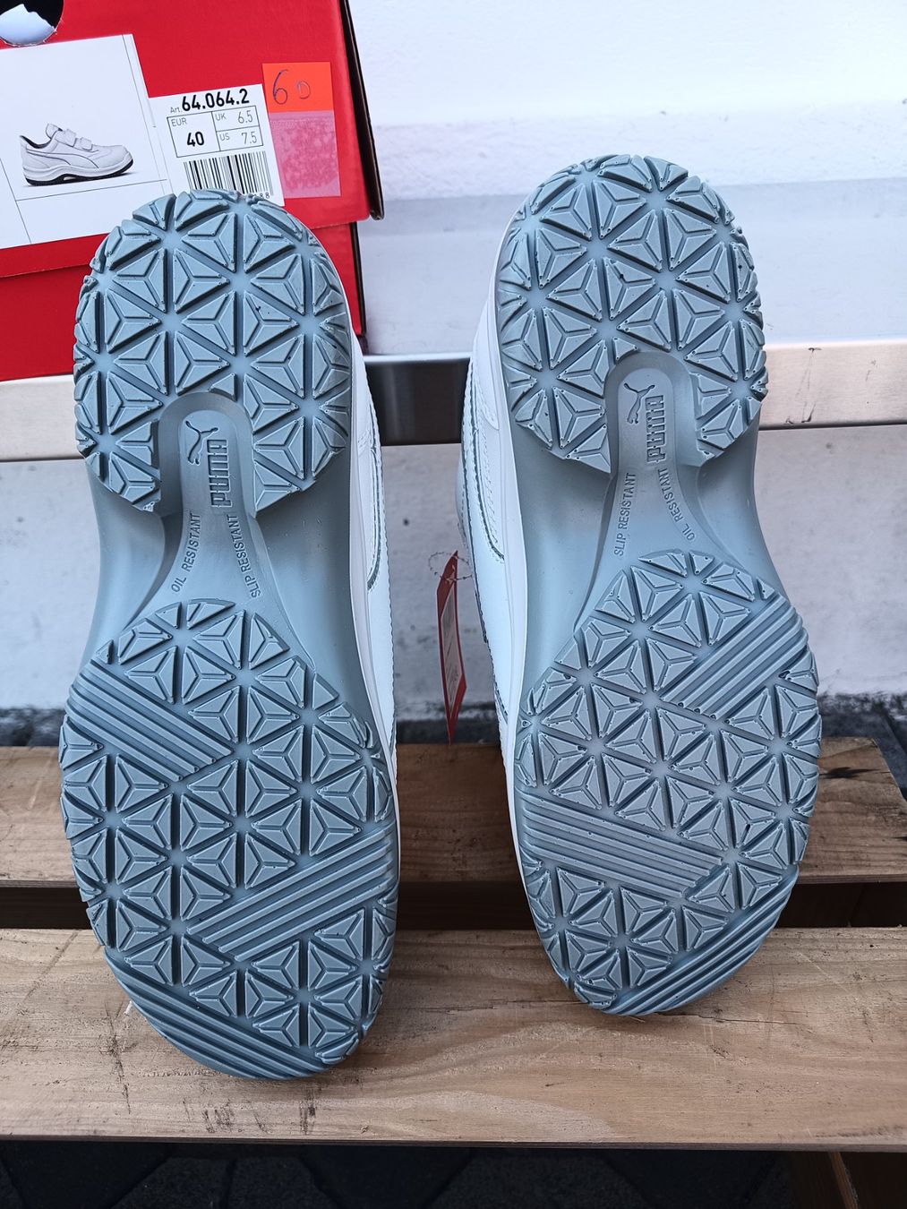 Puma Scarpe da uomo: Puma Sicherheitsschuhe S2 SRC 40 – Nuovo e nell'imballaggio originale da Oberegg venduto da A-Z.Handel.Loehrer 5