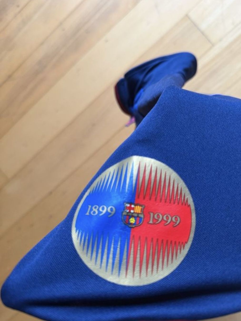 FC Barcelona Canottiere & Pantaloni: Barcelona Retro Jersey Medium – Usato da Zürich venduto da swiss_canadian 4