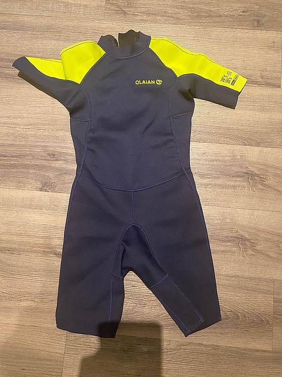 Anzüge: Neoprenanzug dunkelblau/lemongreen 77 cm lang – Gebraucht aus Lugnorre von terowa26