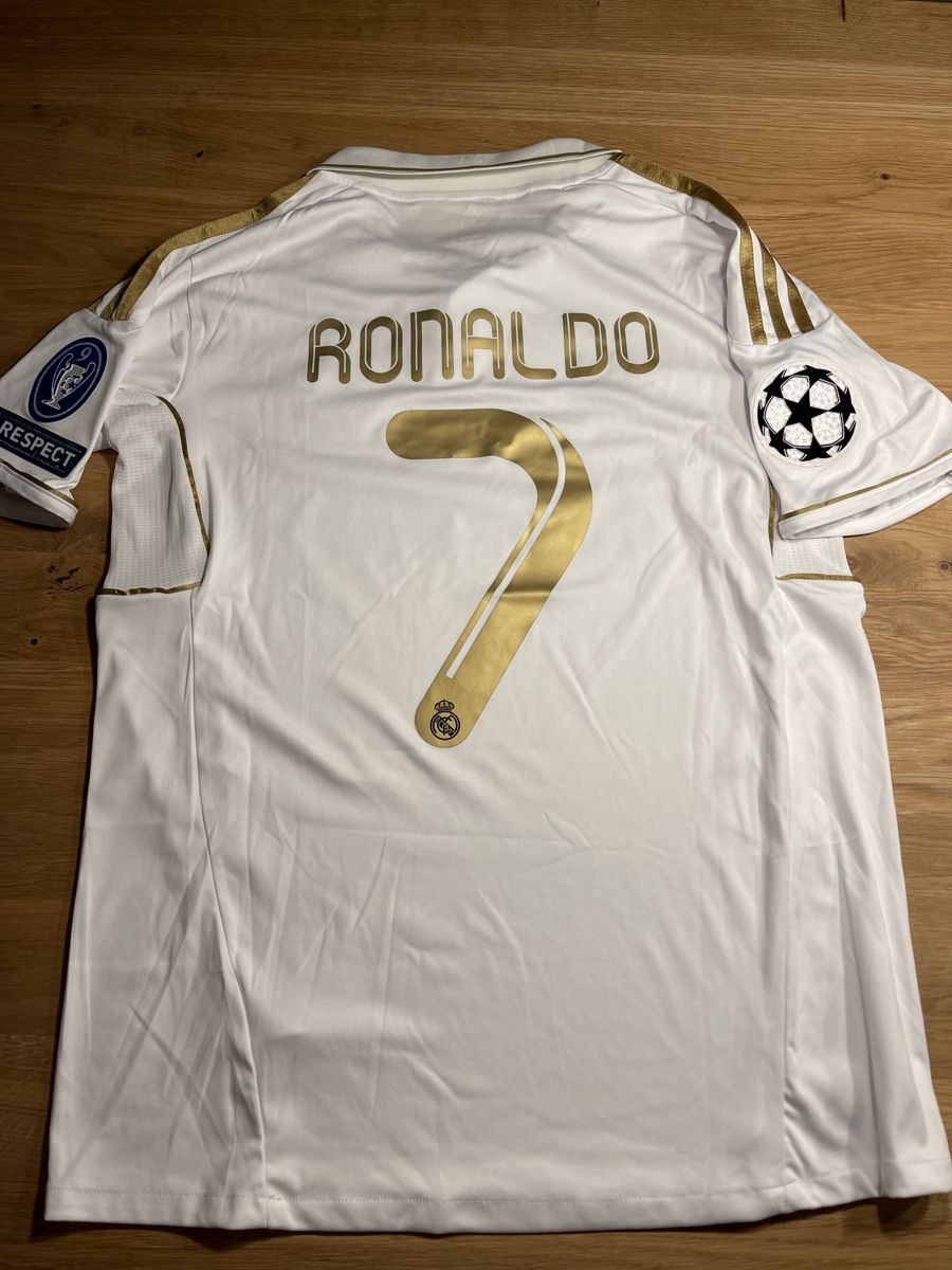 Real Madrid Canottiere & Pantaloni: Real Madrid 2011/12 Heimtrikot – Usato da Ballwil venduto da chieffzz 1