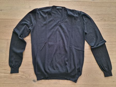 PRADA Pullover V-Ausschnitt Grösse 50 schwarz