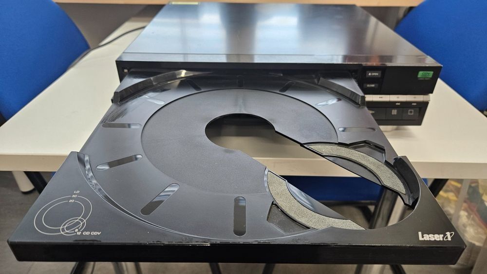 Sony Lettore multimediale & Streamer: SONY MDP-212 Laser disk multi player – Difettoso da Préverenges venduto da san_2wc2 3