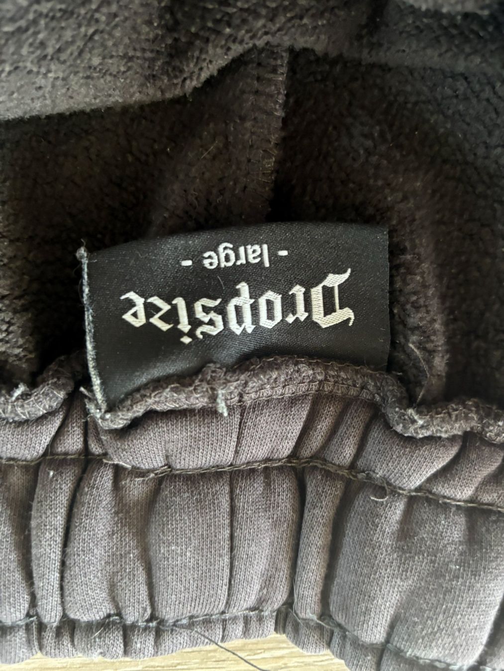 Pantaloni: Dropsize Shorts – Grösse L – Usato da Schnottwil venduto da lo2426 1