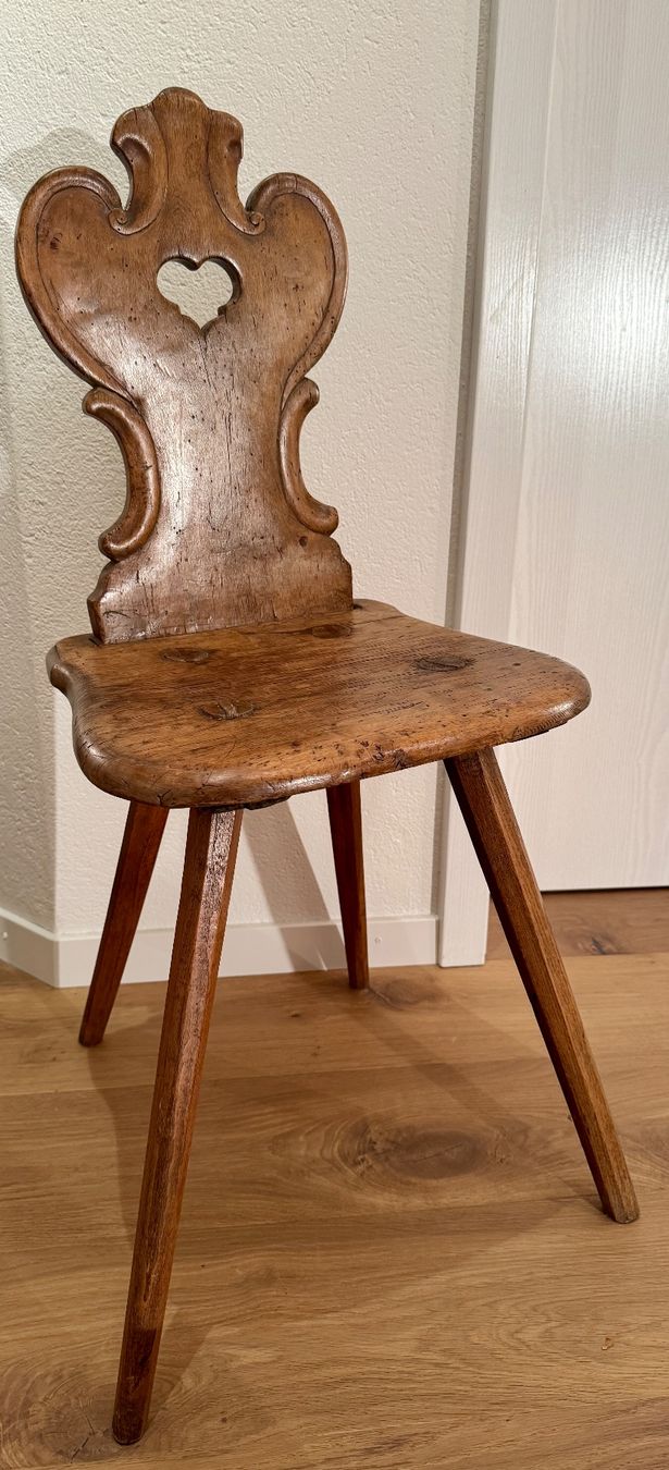 Stühle: Alter / Antiker Stuhl Stabelle – Gebraucht aus Rothrist von Luckywinner 3