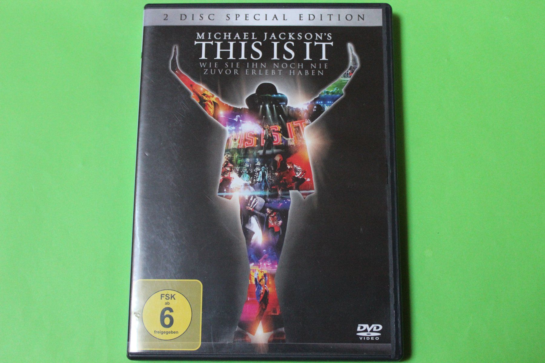 Tutti i DVDs: Michael Jackson - This is it 2DVD (Special Edition) 2010 – Usato da Tübach venduto da JamesStone 7