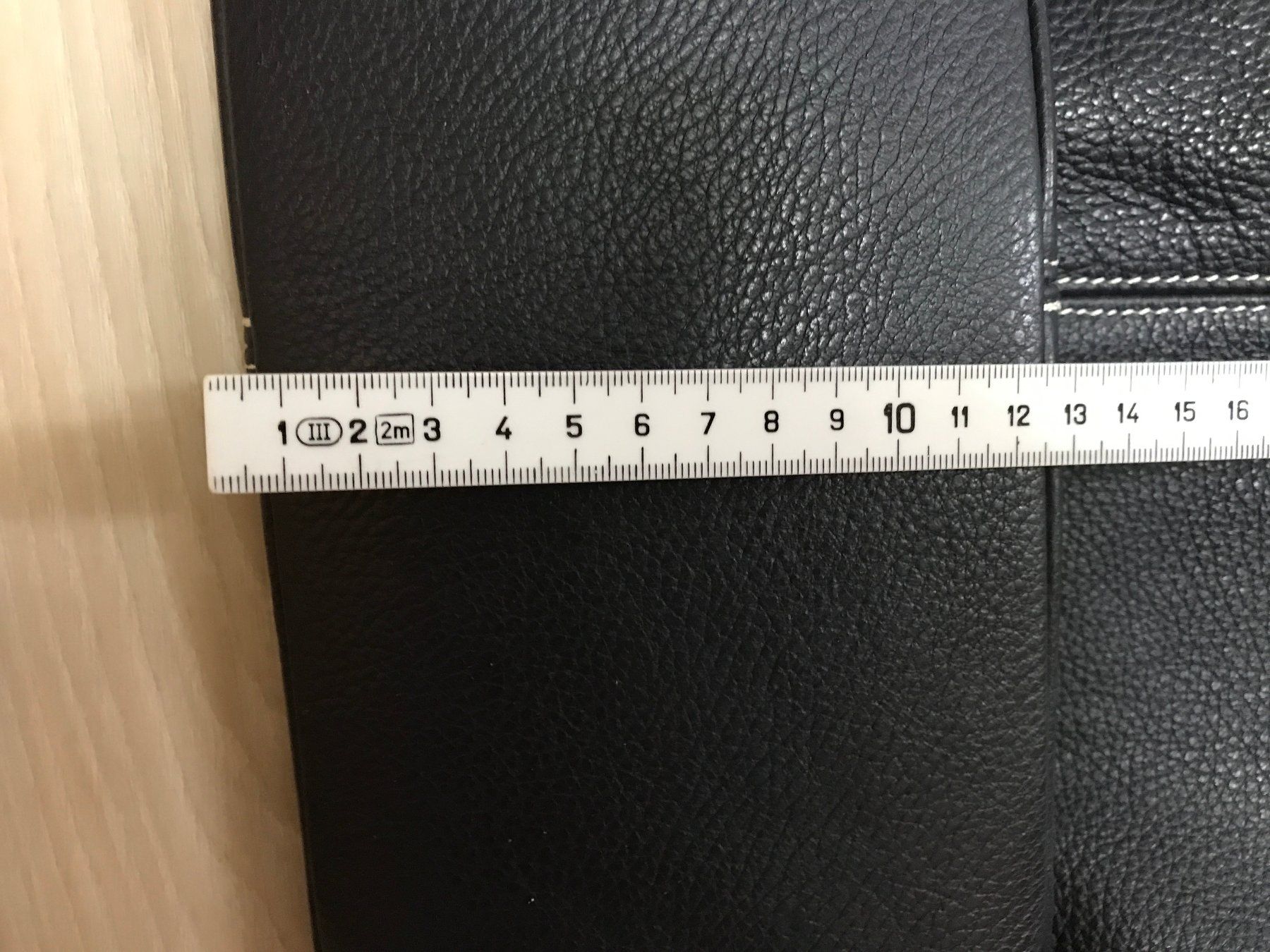 Taschen für Damen: LEDER-Tasche, d.blau / mit Schulterriremen und Innenfächern – Gebraucht aus Dübendorf von nerino03 5