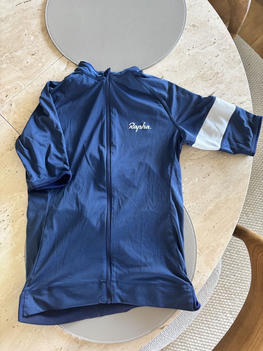 Rapha Canottiere & Pantaloni: Rapha Velotrikot – Usato da Bern venduto da annemana