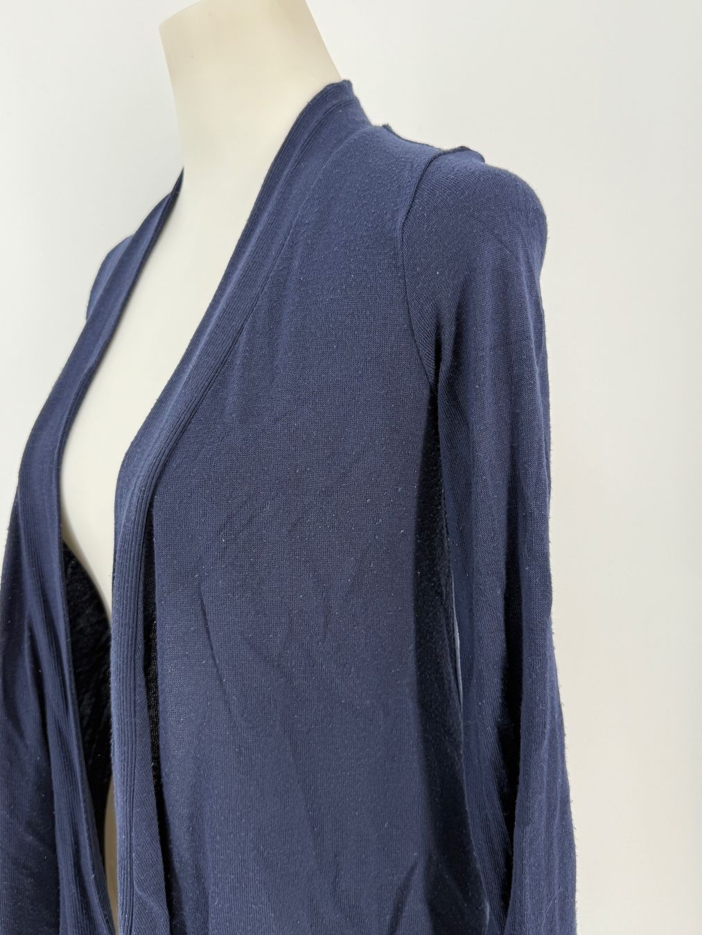 Intimissimi Maglioni & Felpe: blaue Strickjacke Gr. S von intimissimi – Usato da Auenstein venduto da moin. 2