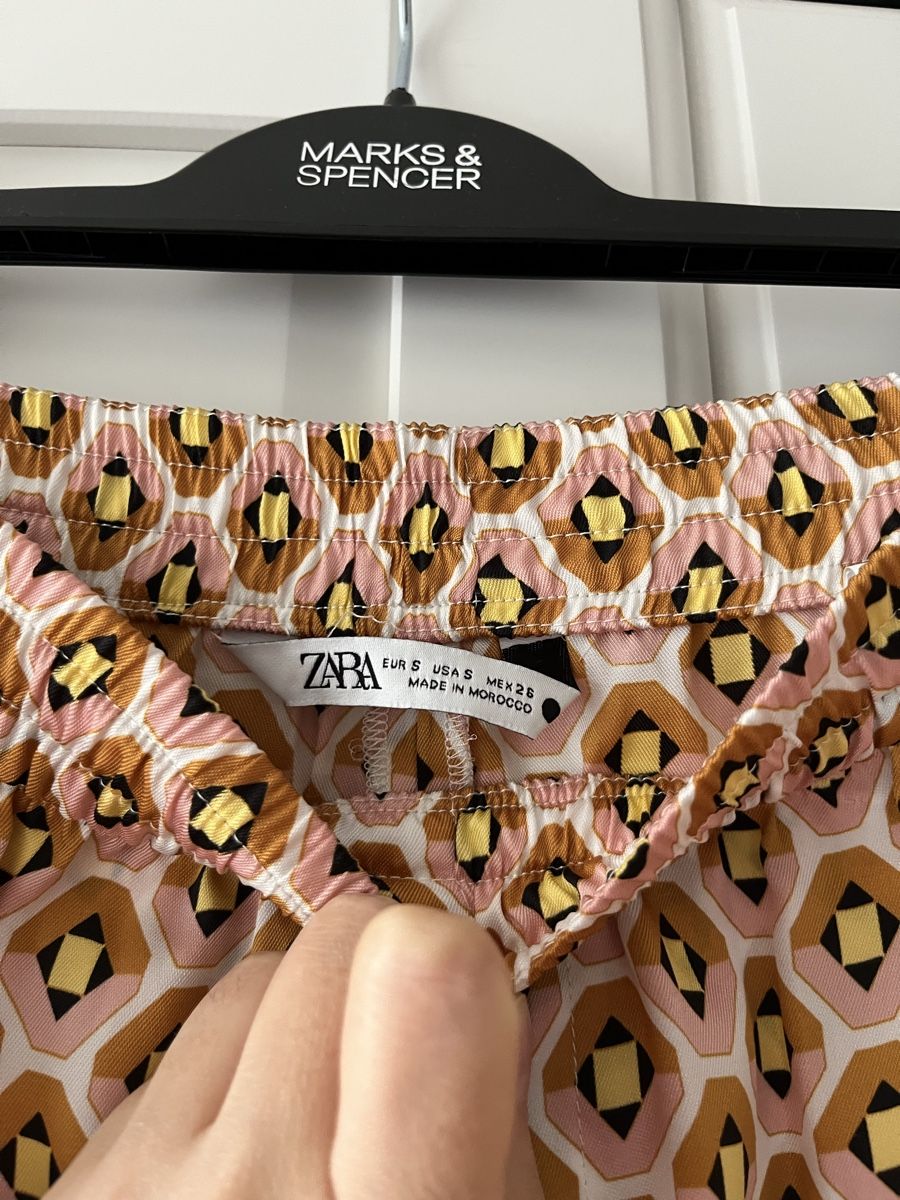 Zara Pantaloni: Moderne gemusterte Hose – Nuovo (secondo la descrizione) da Allschwil venduto da eyl_bb8q 4