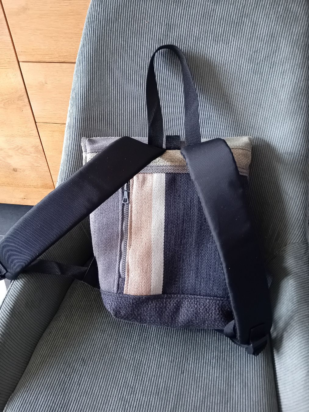 Sacs à dos: rolltop Rucksack Patchwork Stoff grau/beige  – Neuf (Voir description) à Burgdorf par carodesign1 2