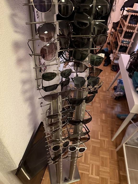 Altro in Decorazioni & Accessori: Brillen Ständer – Usato da Zürich venduto da jetztkaufen24 4