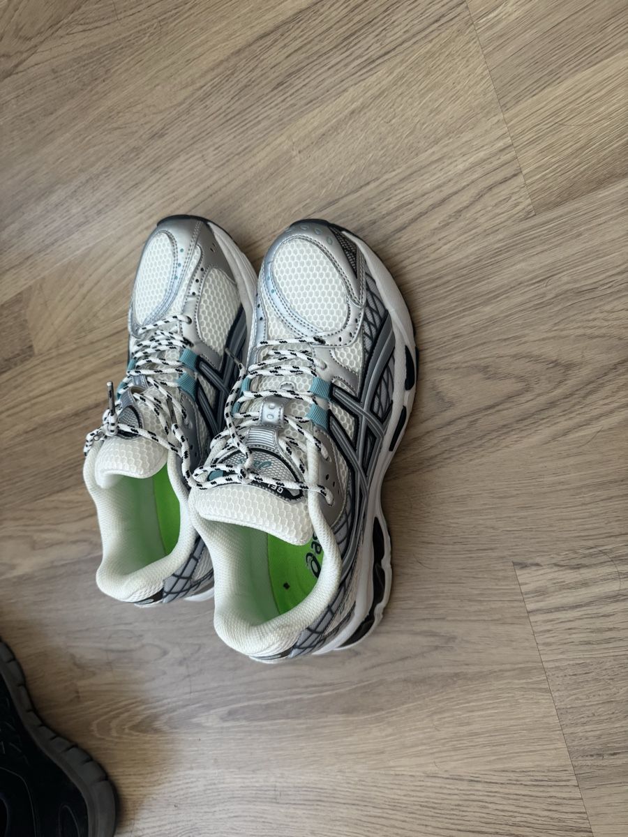 Asics Herrenschuhe: Schuhe  – Neu (gemäss Beschreibung) aus Zollikofen von abd_dsc6 3