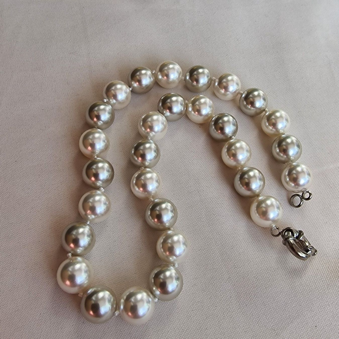 Colliers: Elegante Vintage-Perlenkette – D'occasion à Birr par sen_8djr 2