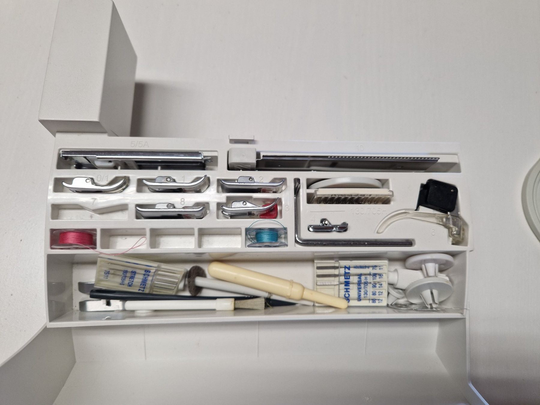 Pfaff Macchine da cucire: Pfaff Creative 2140 Nähmaschine mit Stickmodul – Usato da Gipf-Oberfrick venduto da KreativeWelt 6