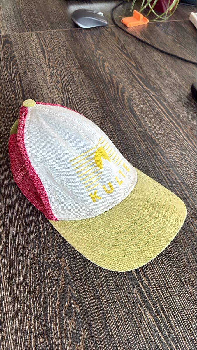 Autres vêtements & accessoires: Cap KULTE – D'occasion à Zürich par max_8cpy