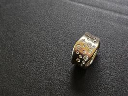 Weissgold Ring 18 K "Sternenhimmel" mit 16 Brillianten