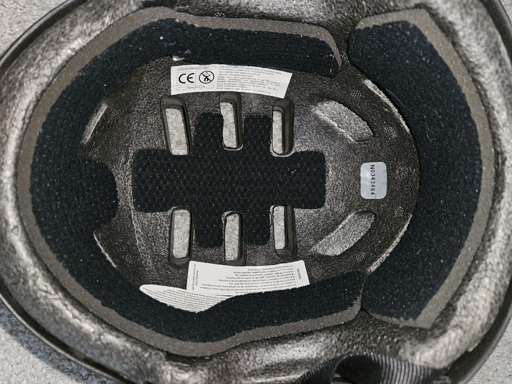 Bell Helme: Bell Helm, Grösse M (54-59cm), Schwarz – Gebraucht aus Schaffhausen von GreenApple212 4